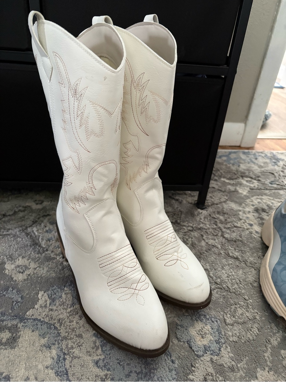 SHEIN White Women's Western Lace-Up Cowgirl Boots